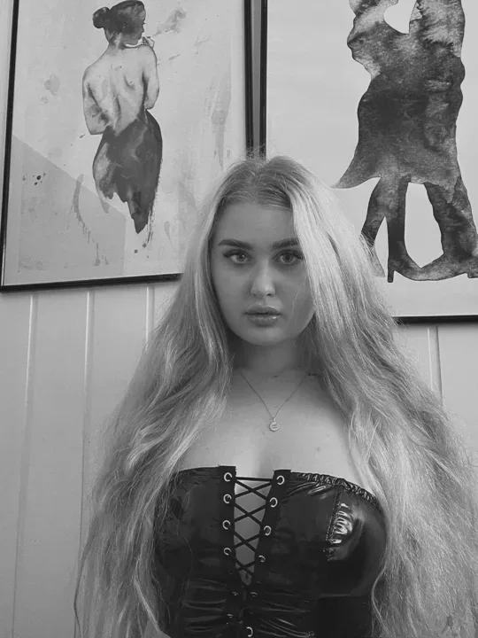 Norske Onlyfans Juicybabe   2%